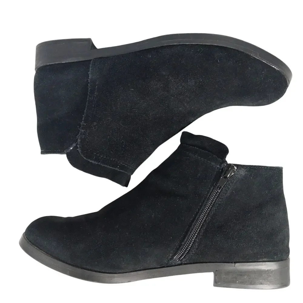 STEVE MADDEN! BLACK GENUINE SUEDE LEATHER LOW HEELED ZIPPER ANKLE BOOTS! SZ 8.5M